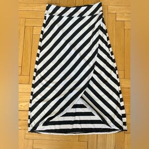 Athleta Grey and White Diagonal Stripe Midi Skirt